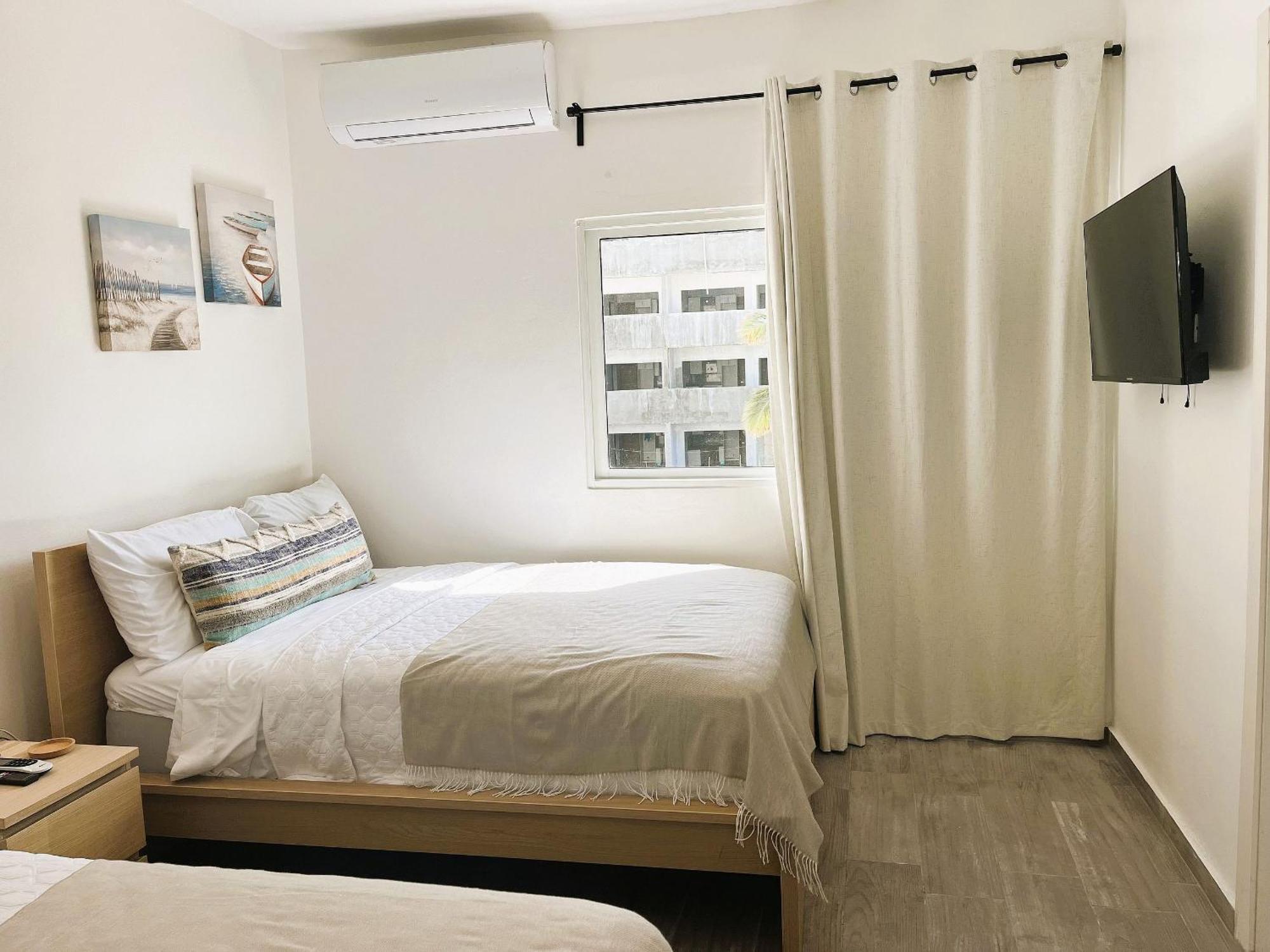 Beauty 2 Bed Pool Views Arena Village. Apartment *